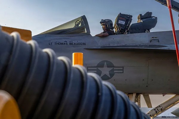 ABD Ordusu Savaş Pozisyonuna Geçti! Rusya'dan İran'a Gizli Füze Sevkiyatı